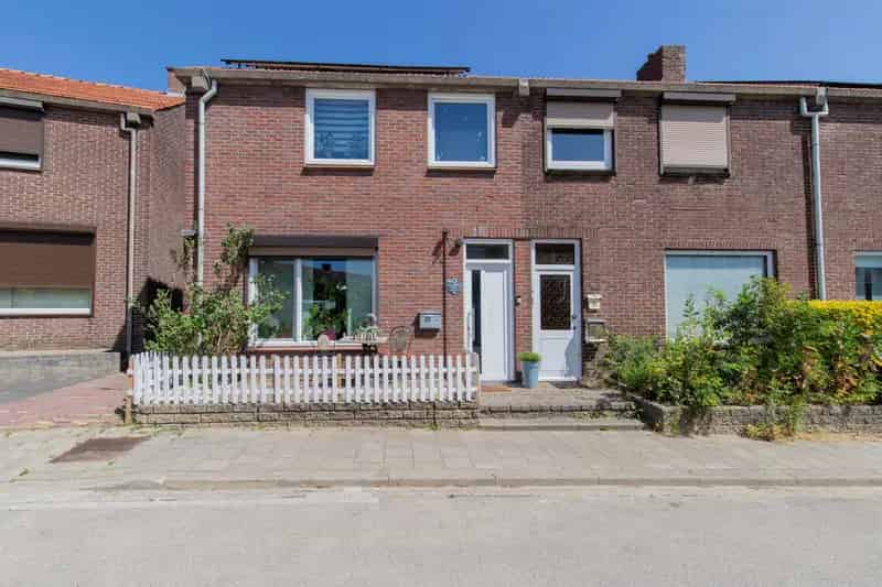 Ruim Huis 3 Slaapkamers Diepe Tuin 8 Zonnepanelen Hoensbroek