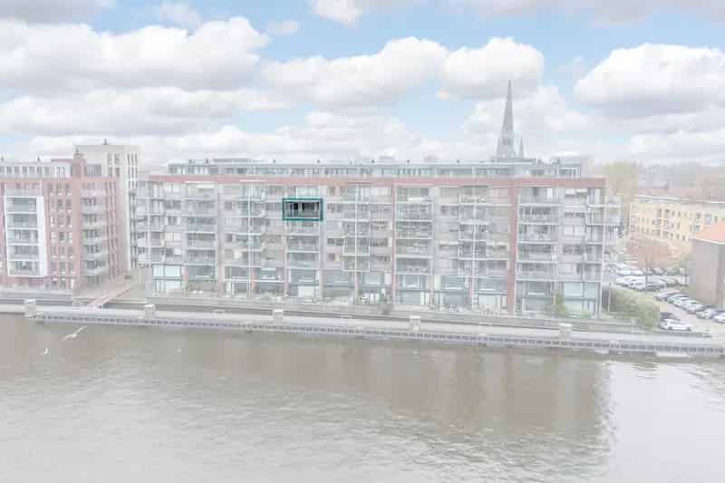 Ruim appartement Zaandam 114m2 2 slaapkamers balkon parkeerplaats