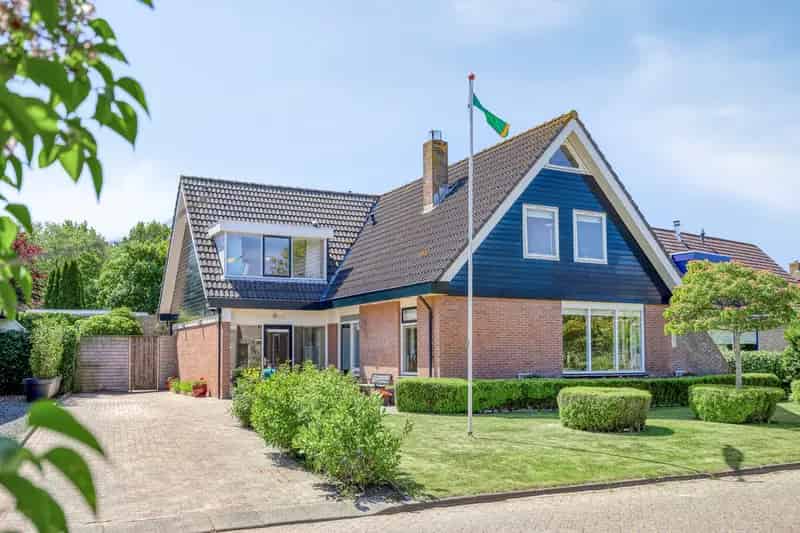 Vrijstaande gezinswoning Julianadorp 3 slaapkamers 2 badkamers