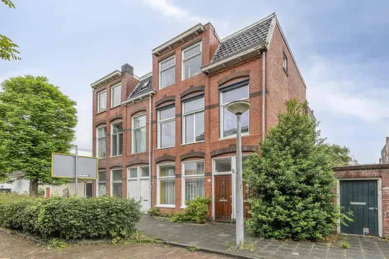 Dubbele Bovenwoning Oosterpoortwijk Verhuurmogelijkheden Balkon Dakterras