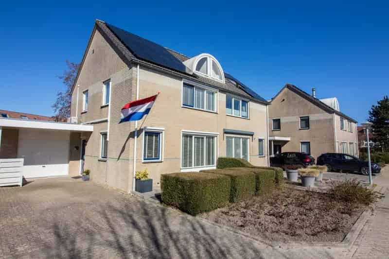 Luxe 2 1 Kapwoning Hoorn Garage Zonnepanelen 3 Slaapkamers
