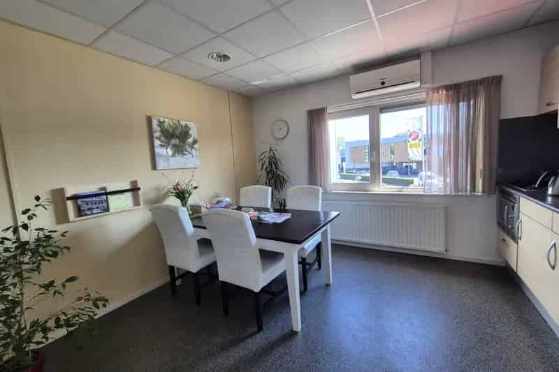 Kantoorruimte te Huur Lunteren - Modern en Goed Bereikbaar