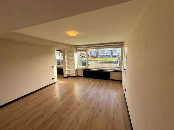 2-Kamer Appartement Schiedam: Gezinsvriendelijke Buurt