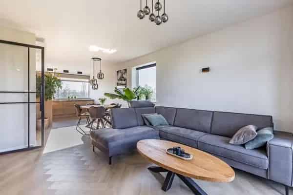 3-kamer appartement Breukelen gerenoveerd 69m2