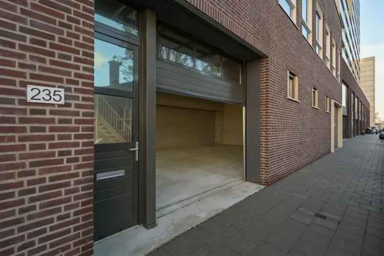 Bedrijfshal Den Haag | Zoek bedrijfshallen te huur: Orionstraat 235 2516 AS Den Haag [funda in business]