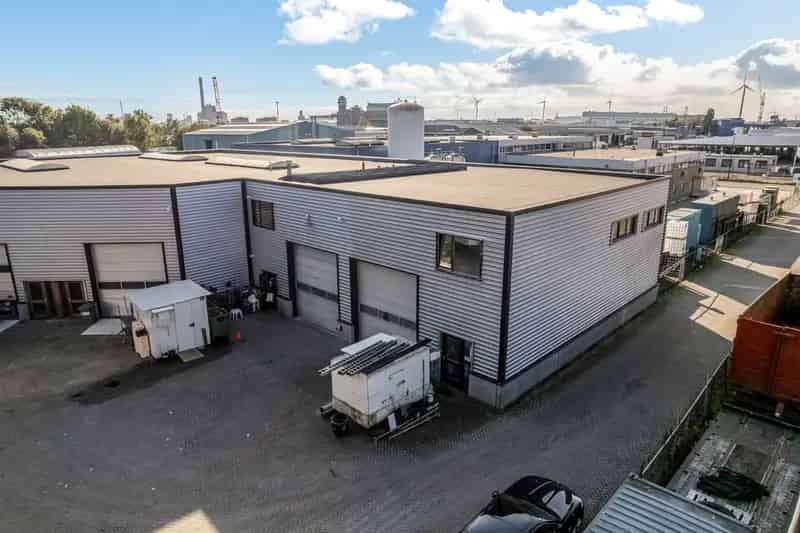 Bedrijfshal te koop Zaandam 270m2
