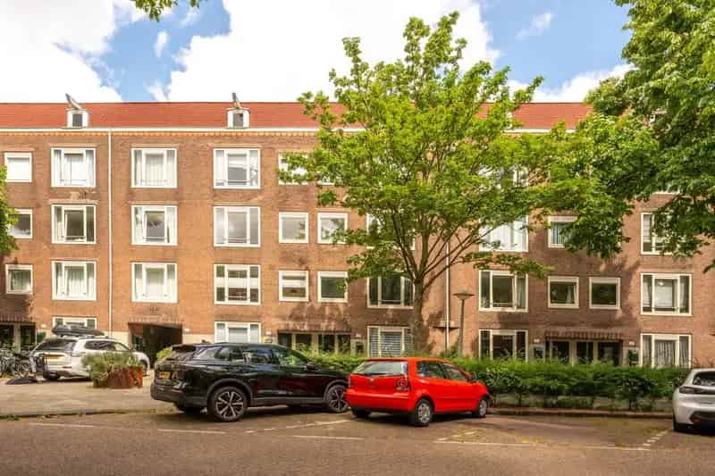 48m2 Appartement Amsterdam Bos en Lommer Starterwoning Balkon Berging