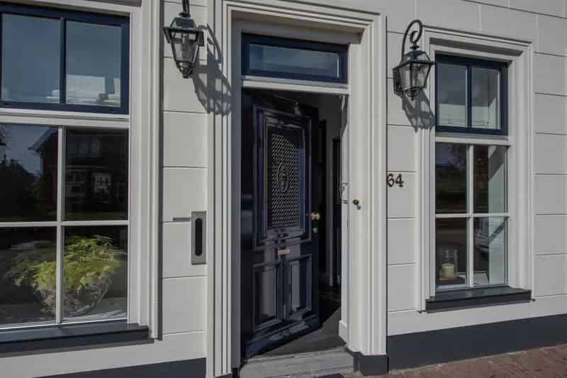 Luxe Grachtenpand Maasland 274m2 A++ 28 Zonnepanelen
