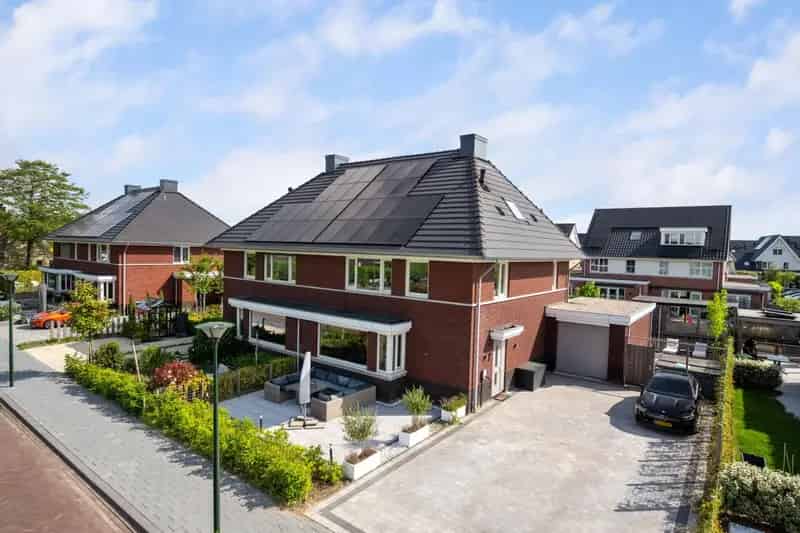 Luxe Tweekapper Hekelingen 5 Slaapkamers Ruime Tuin