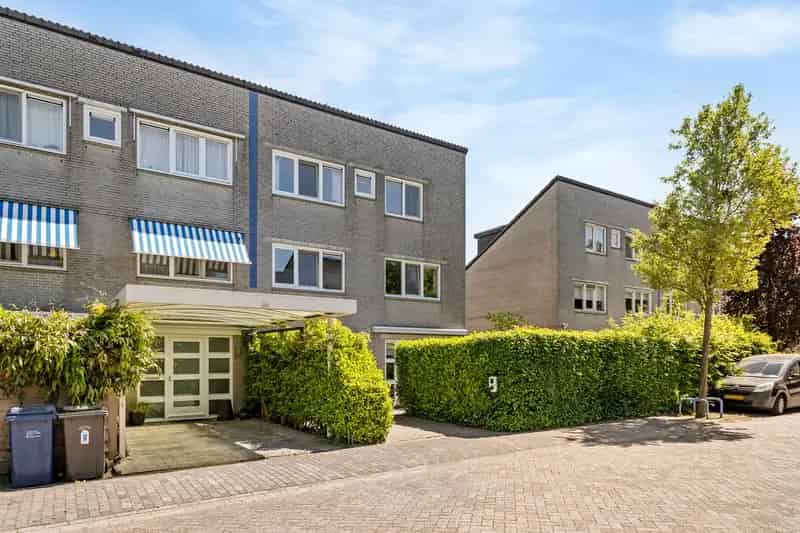 Ruime 2-onder-1-kapwoning aan het water Almere