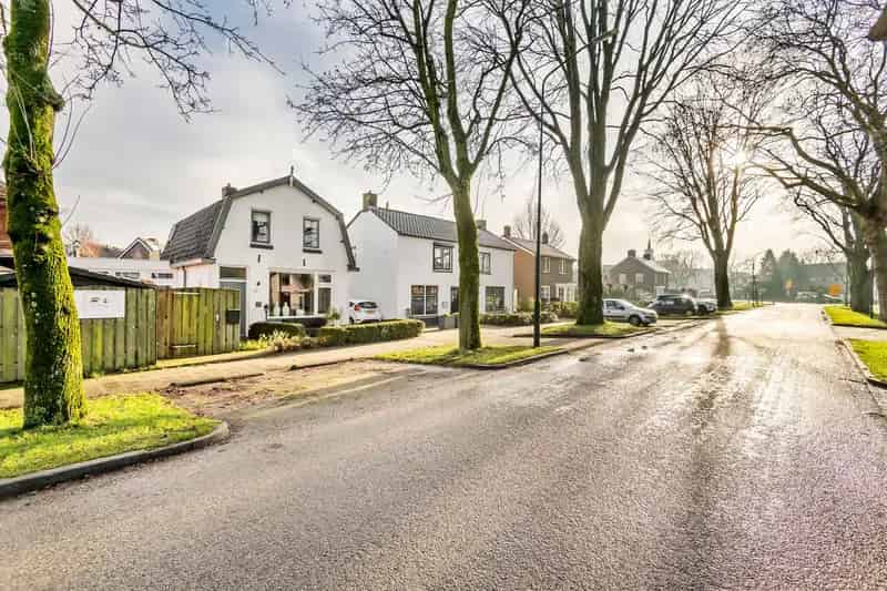 Huis te koop Haaften: Karakteristieke woning met 8 zonnepanelen