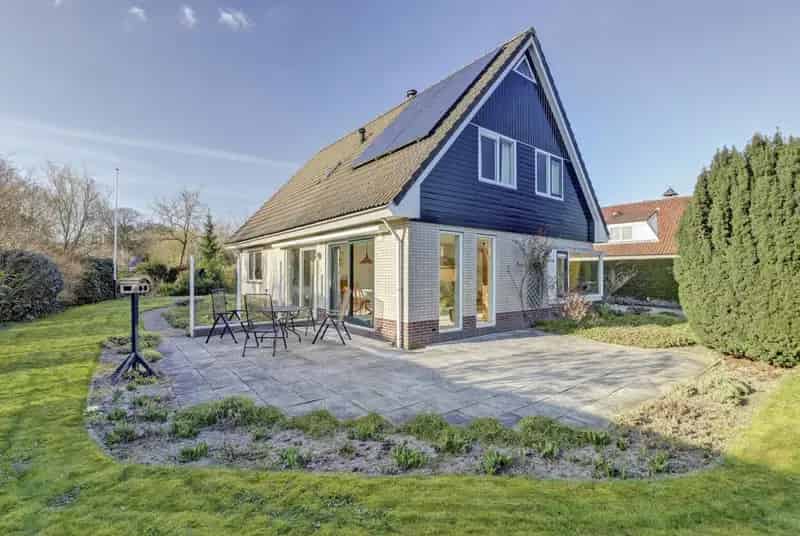 Vrijstaande woning Nieuw Haamstede nabij strand en duinen