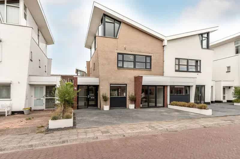 Ruime Tweekapper Lelystad Haven 4 slaapkamers Instapklaar