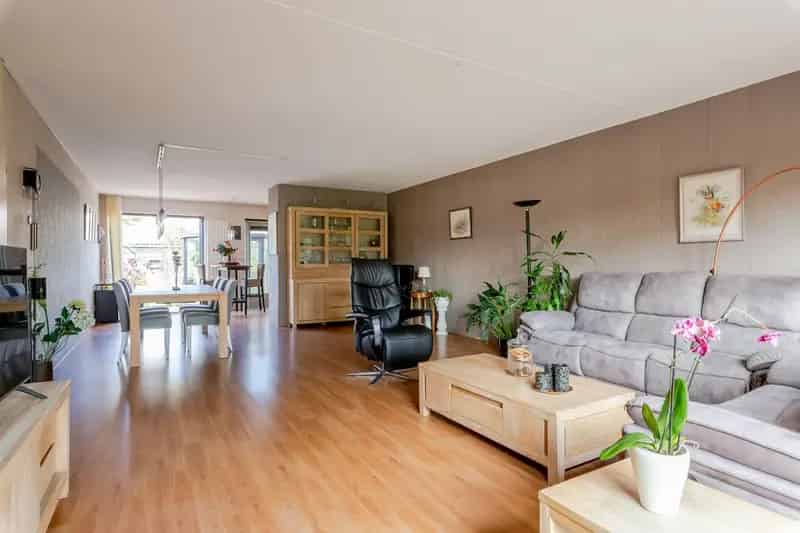 Huis te koop Lelystad Ruime bungalow kindvriendelijke buurt