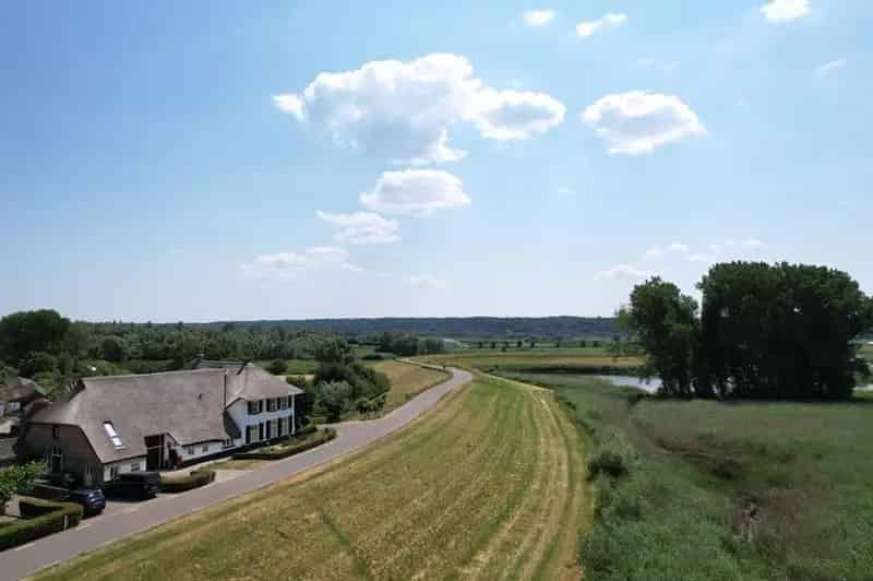 Monumentale Boerderij Ooij Nabij Nijmegen Ruime Tuin Wellness
