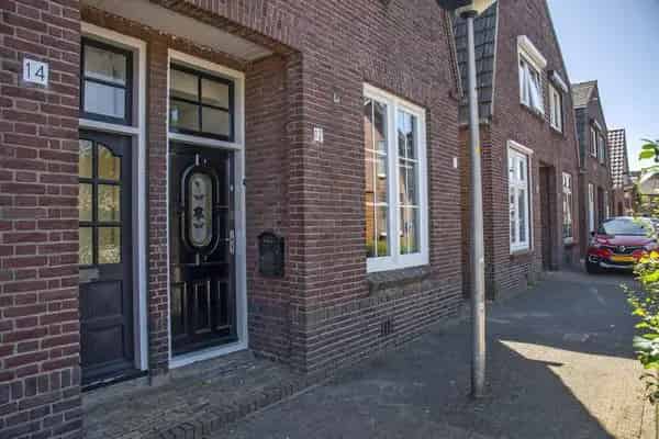 Gerenoveerde Tweekapper Rijssen - Instapklaar