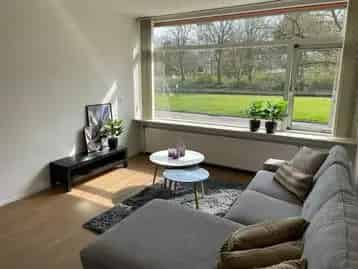 Ruime Tussenwoning te Huur in Brielle 4 slaapkamers