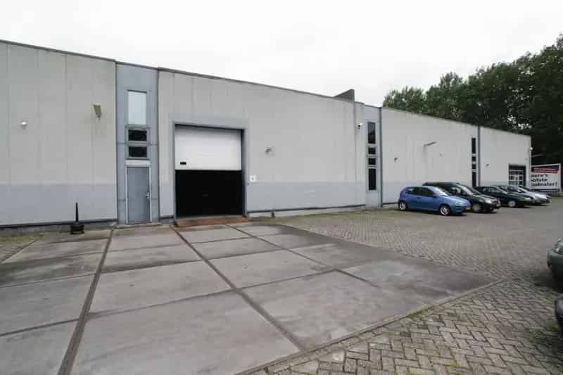 Bedrijfshal te Huur Almere Haven 1600m² 3x250A