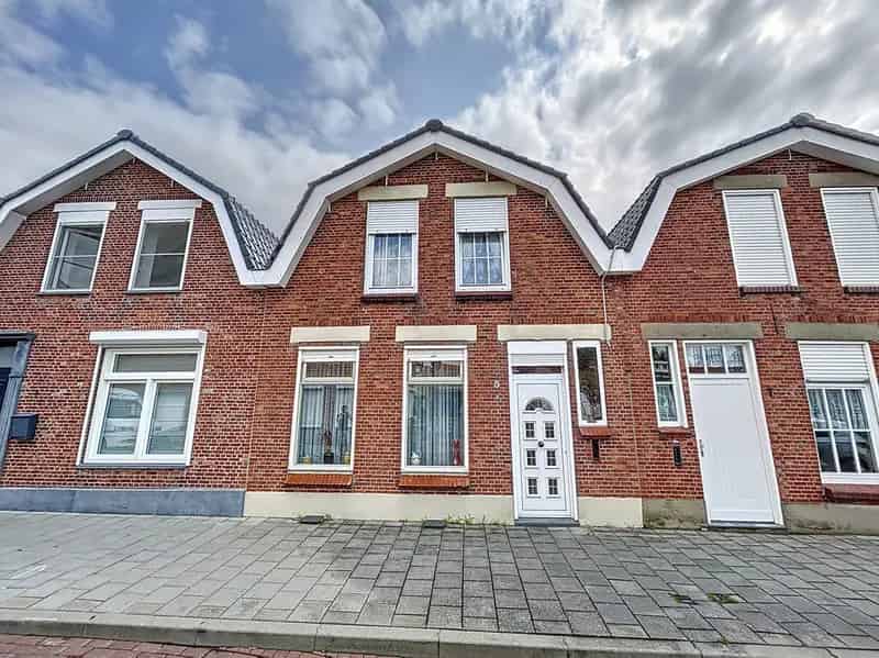 Jaren 30 woning Petit Paris ensuite woonkamer tuin 5 zonnepanelen