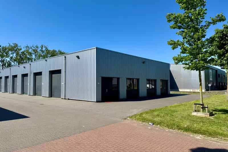 Bedrijfshal Kolham 240m2 te huur