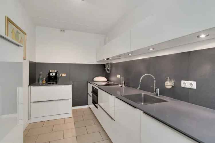 Appartement te koop Den Haag 85m2 Balkon Parkeerplaats Berging