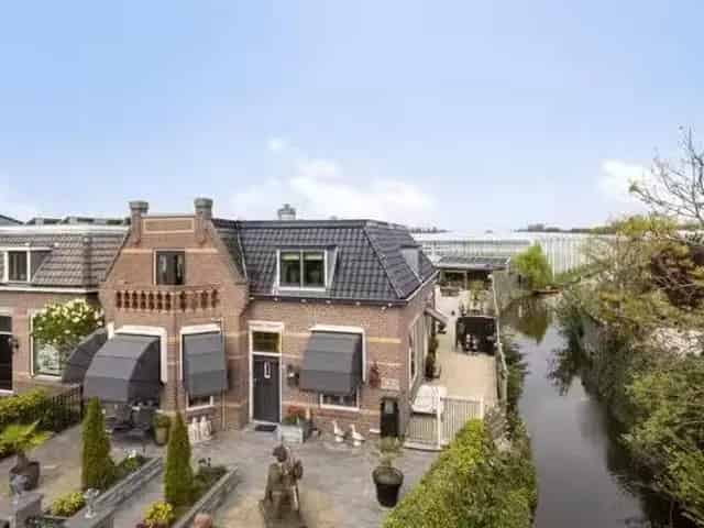 Huis te koop Den Haag Kraayenstein Vroondaal 4 slaapkamers 166m2