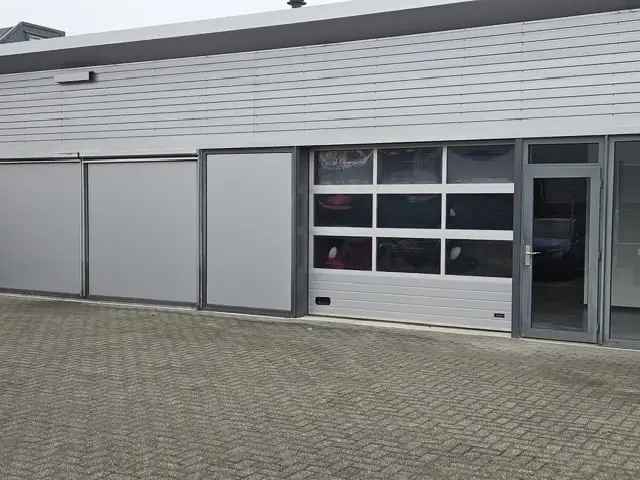 Bedrijfshal te Huur Hoogeveen 210m2