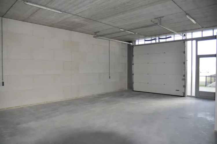 Bedrijfshal te Huur Houten 150m2 Kantoor en Opslag