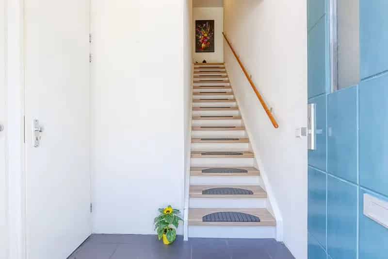 Appartement te koop Den Haag: 2 slaapkamers, balkon, parkeerplaats