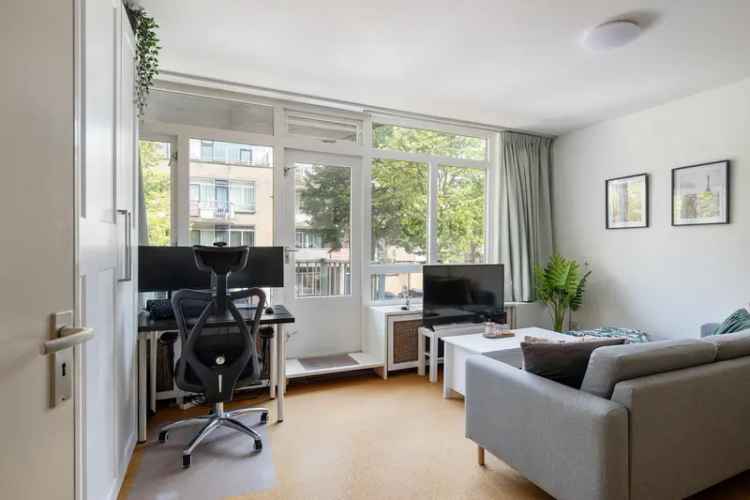 Portiekwoning Te Koop in Rotterdam, Zuid-Holland