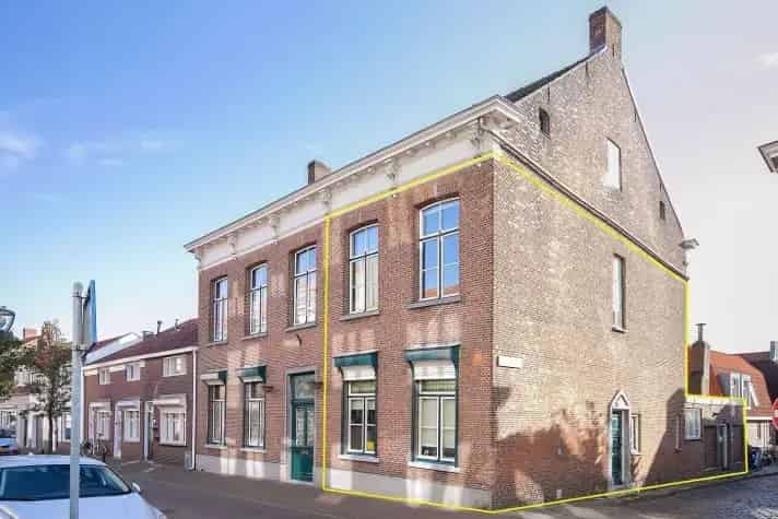 Woonhuis in Hulst met 5 kamers