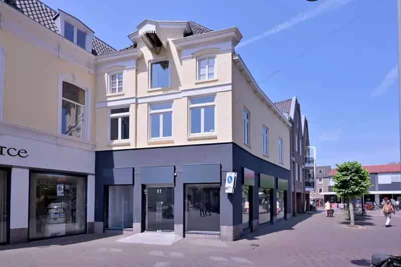 Winkelruimte te Huur Deventer Broederenstraat 147m2