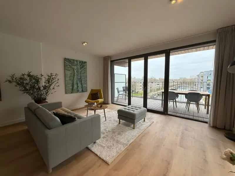 Te Huur: Volledig Gemeubileerd 2 Slaapkamer Appartement Amsterdam Oost