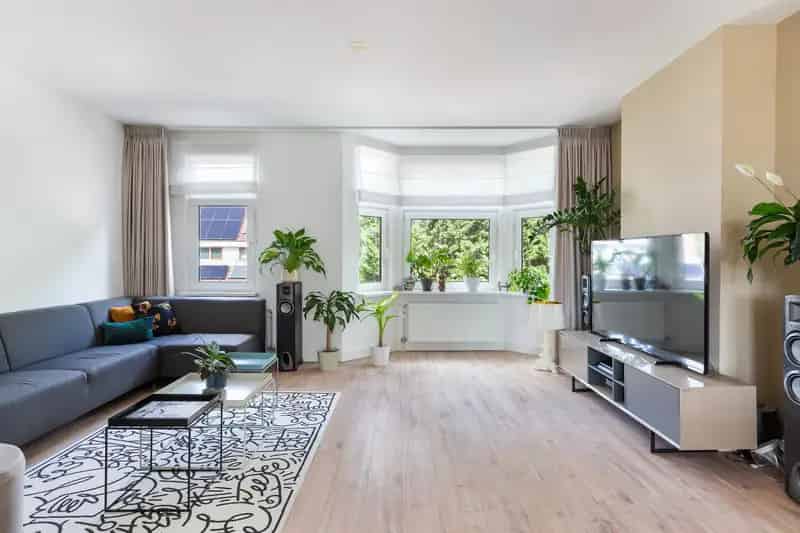 Appartement te koop Overschie Rotterdam 4 kamer 104m2 gerenoveerd