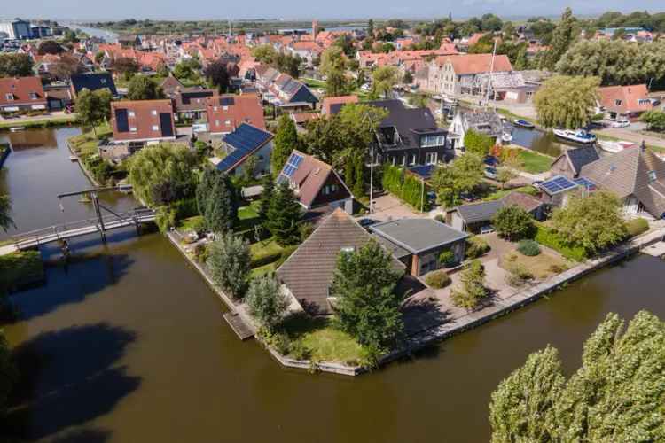 Villa Te Koop in Makkum, Fryslân