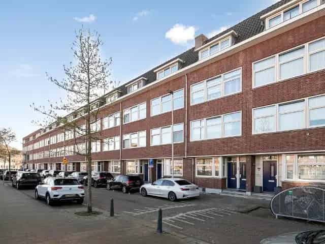 Grote 4-kamer woning Rotterdam Zuidplein