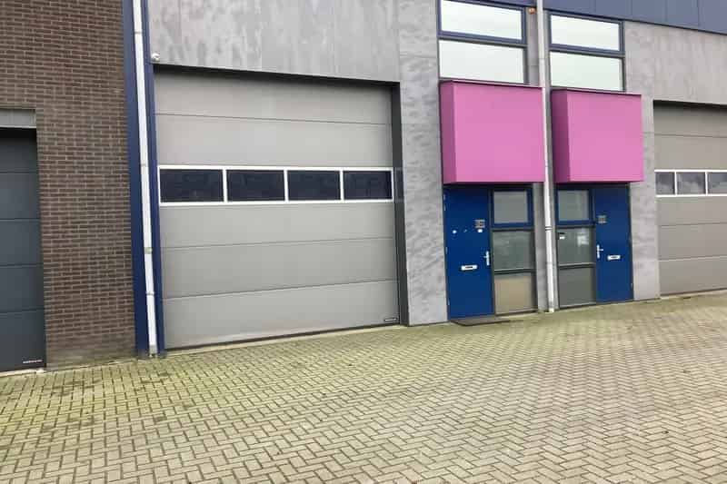 Bedrijfshal te huur Drachten 122m2