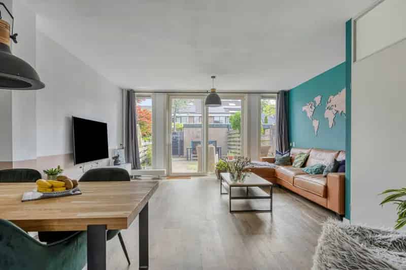 Ruime gezinswoning Zwijndrecht Centrum - 3 slaapkamers