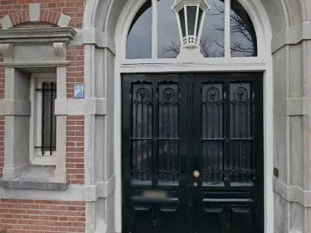 Huurwoning Haarlem Centrum Burgwal - Ruime en Lichtrijke Monumentale Woning