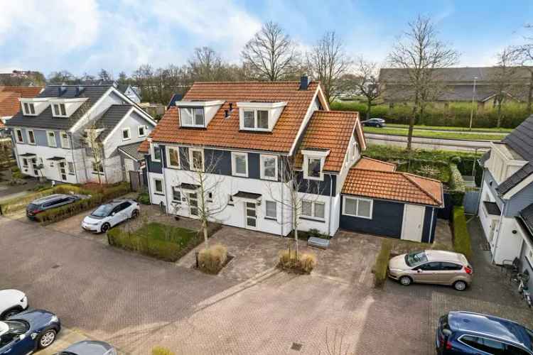 Moderne Tweekapper Zoetermeer 5 Slaapkamers Energielabel A+