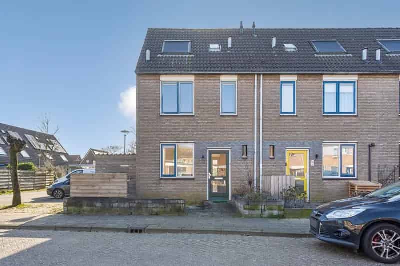 Ruime Hoekwoning Grote Tuin Millingen aan de Rijn