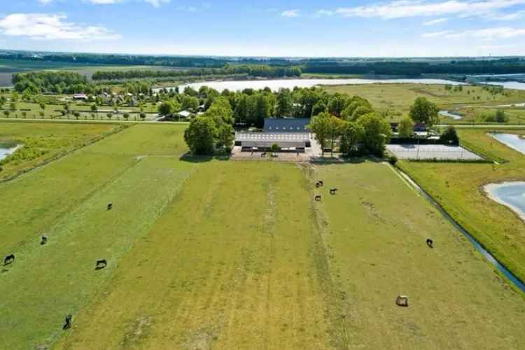 Woonboerderij met Paardenpension te Bant