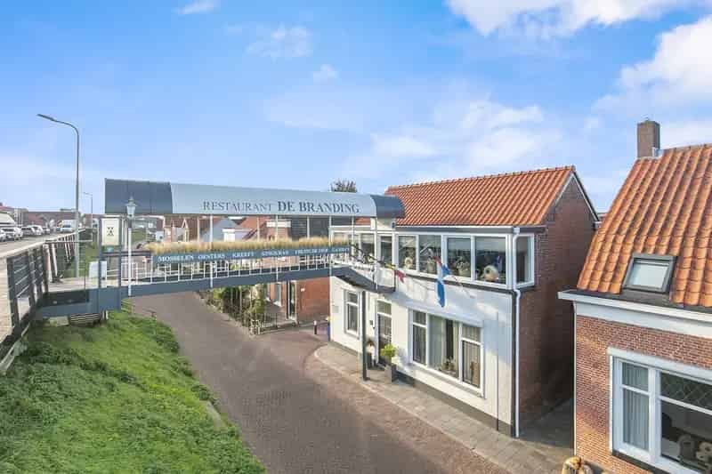 Restaurant De Branding te Yerseke: Visrestaurant met Woning te Koop