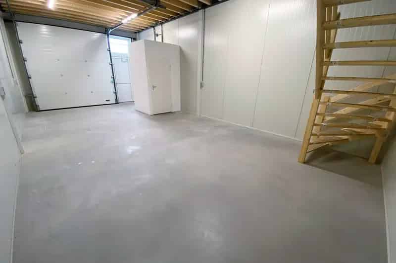 Bedrijfsunit te koop Almere 100m²