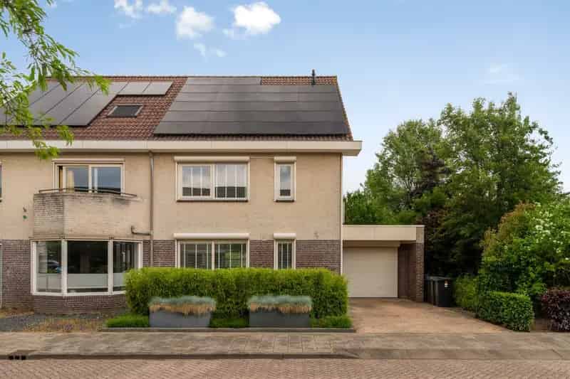 Tweekapper De Hoge Akker Dongen 4 slaapkamers  Gasloos  22 Zonnepanelen