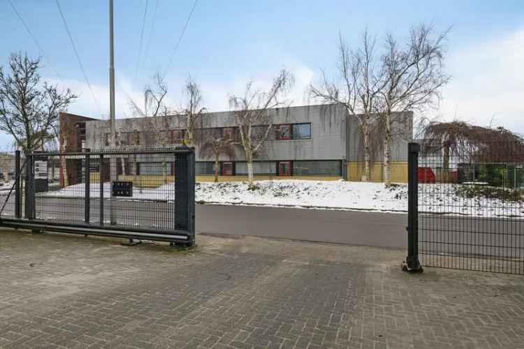 Bedrijfshal Leeuwarden te koop: 22m² unit op Hemrik