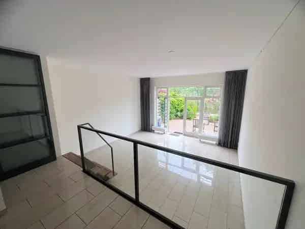 5 Kamer Woning Watergraafsmeer 150m2 Gemeubileerd Parkeergelegenheid