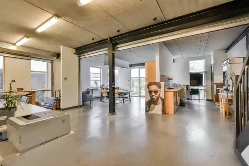 Bedrijfsunit 227m2 te Huur Kantoor Opslag