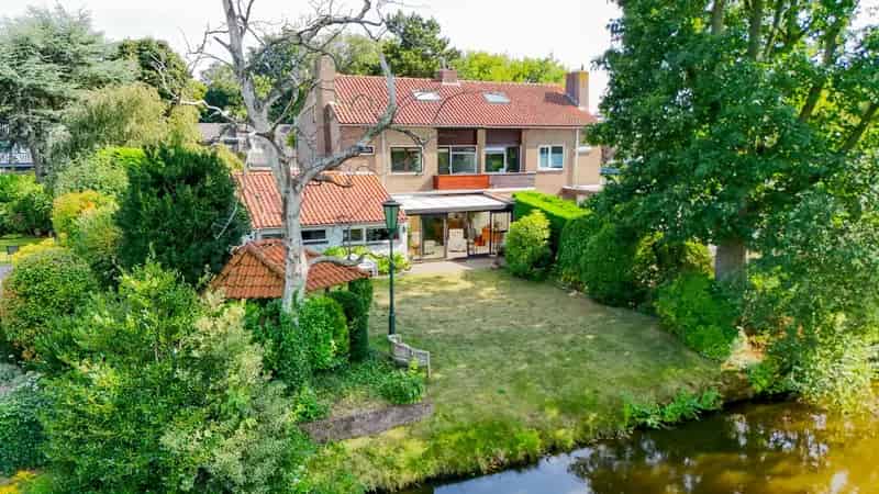 Huis te koop: Dillenburglaan 8 2252 KX Voorschoten | Funda
