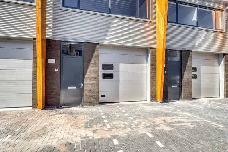 Bedrijfshal te Huur Zoeterwoude 130m²